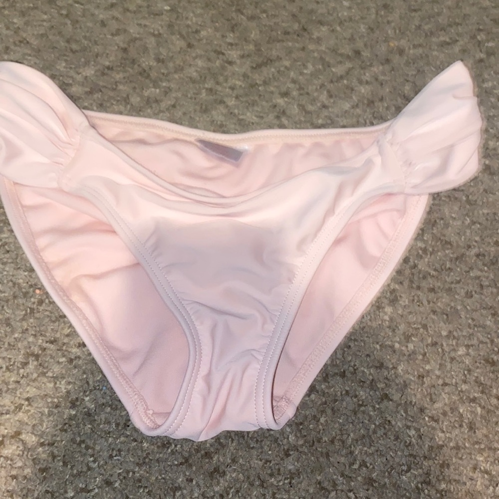 Bottoms pink